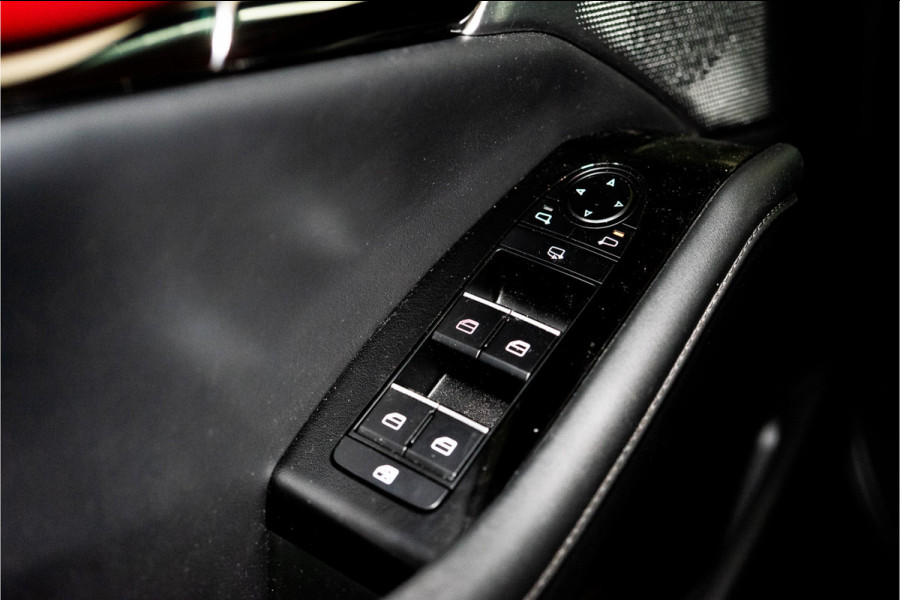 Mazda 3 2.0 e-SkyActiv-X M Hybrid 180 Luxury 187PK | NL AUTO+NAP | Bose | Leder | HUD | Elektr. Stoelen | VOL OPTIE! 12 MND Garantie