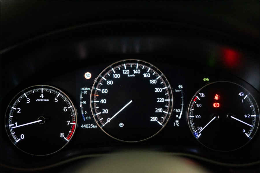 Mazda 3 2.0 e-SkyActiv-X M Hybrid 180 Luxury 187PK | NL AUTO+NAP | Bose | Leder | HUD | Elektr. Stoelen | VOL OPTIE! 12 MND Garantie