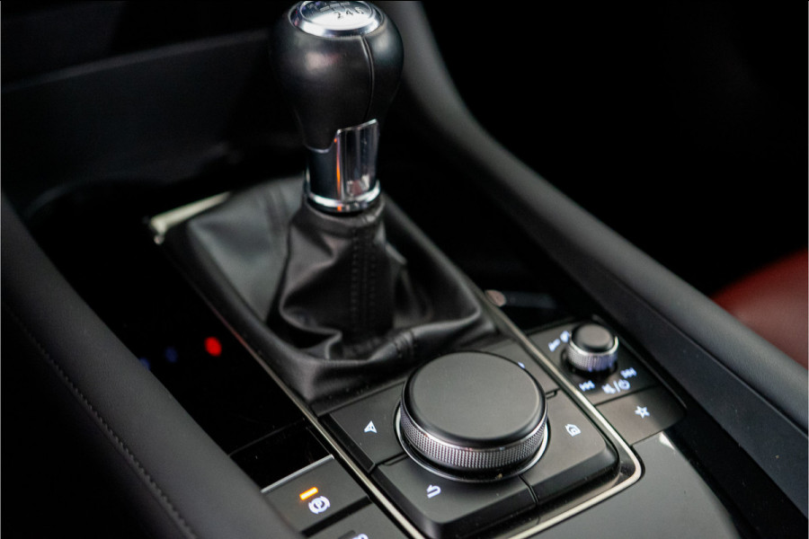 Mazda 3 2.0 e-SkyActiv-X M Hybrid 180 Luxury 187PK | NL AUTO+NAP | Bose | Leder | HUD | Elektr. Stoelen | VOL OPTIE! 12 MND Garantie