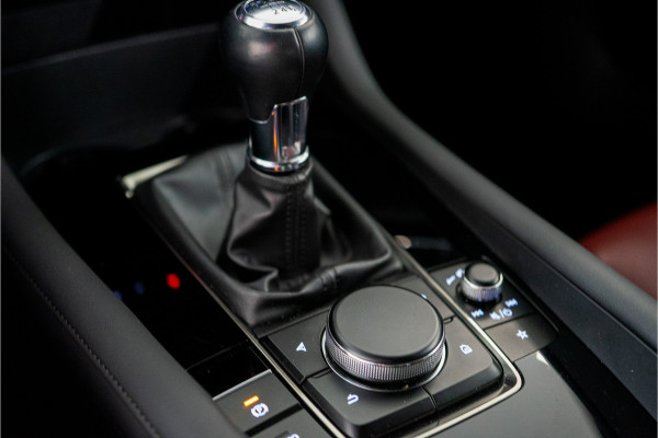 Mazda 3 2.0 e-SkyActiv-X M Hybrid 180 Luxury 187PK | NL AUTO+NAP | Bose | Leder | HUD | Elektr. Stoelen | VOL OPTIE! 12 MND Garantie