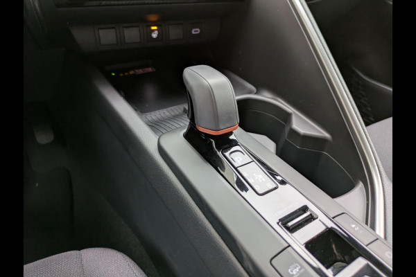Toyota C-HR 2.0 Plug-in Hybrid 220 Dynamic|Stoel/Stuurverwarming|Groot-Navi|Adaptive-Cruise|Apple-Carplay/Android-Auto