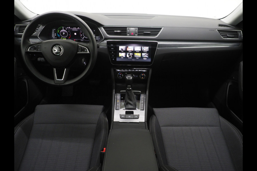 Škoda Superb Combi 1.4 TSI iV Style | Panoramadak | Trekhaak | Canton | 360 | Keyless | Adaptive Cruise | Carplay
