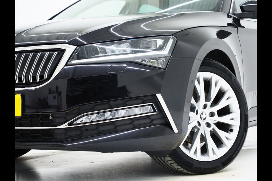 Škoda Superb Combi 1.4 TSI iV Style | Panoramadak | Trekhaak | Canton | 360 | Keyless | Adaptive Cruise | Carplay