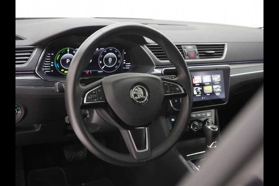 Škoda Superb Combi 1.4 TSI iV Style | Panoramadak | Trekhaak | Canton | 360 | Keyless | Adaptive Cruise | Carplay