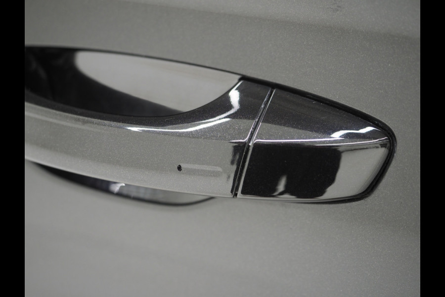 Škoda Superb Combi 1.4 TSI iV Style | Panoramadak | Trekhaak | Canton | 360 | Keyless | Adaptive Cruise | Carplay