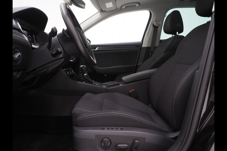 Škoda Superb Combi 1.4 TSI iV Style | Panoramadak | Trekhaak | Canton | 360 | Keyless | Adaptive Cruise | Carplay