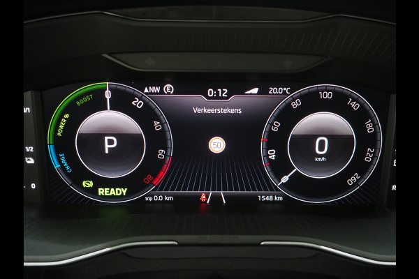 Škoda Superb Combi 1.4 TSI iV Style | Panoramadak | Trekhaak | Canton | 360 | Keyless | Adaptive Cruise | Carplay