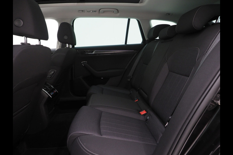 Škoda Superb Combi 1.4 TSI iV Style | Panoramadak | Trekhaak | Canton | 360 | Keyless | Adaptive Cruise | Carplay