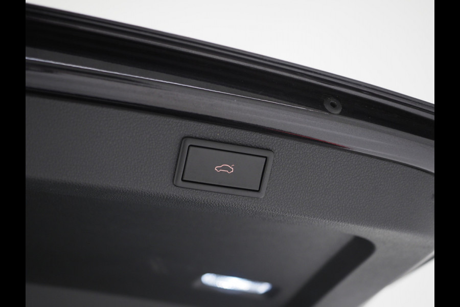 Škoda Superb Combi 1.4 TSI iV Style | Panoramadak | Trekhaak | Canton | 360 | Keyless | Adaptive Cruise | Carplay