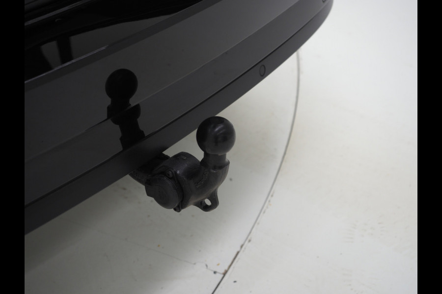 Škoda Superb Combi 1.4 TSI iV Style | Panoramadak | Trekhaak | Canton | 360 | Keyless | Adaptive Cruise | Carplay