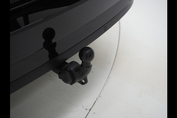 Škoda Superb Combi 1.4 TSI iV Style | Panoramadak | Trekhaak | Canton | 360 | Keyless | Adaptive Cruise | Carplay