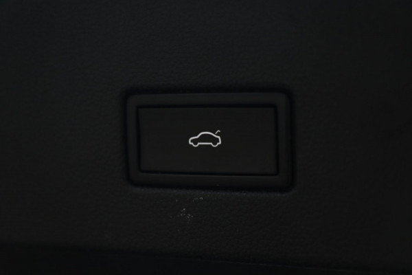 Volkswagen T-Roc 1.5 TSI ACT / PANODAK / VIRTUAL / ACC / KEYLESS / CAMERA / CARPLAY