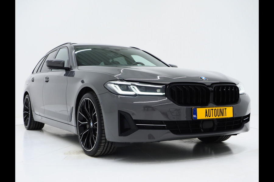 BMW 5 Serie Touring 530e xDrive | Panoramadak | Harman/Kardon | HUD | Camera | Leder | Keyless | Adaptive Cruise