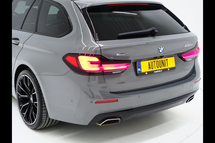 BMW 5 Serie Touring 530e xDrive | Panoramadak | Harman/Kardon | HUD | Camera | Leder | Keyless | Adaptive Cruise