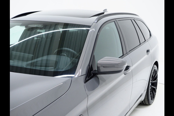 BMW 5 Serie Touring 530e xDrive | Panoramadak | Harman/Kardon | HUD | Camera | Leder | Keyless | Adaptive Cruise