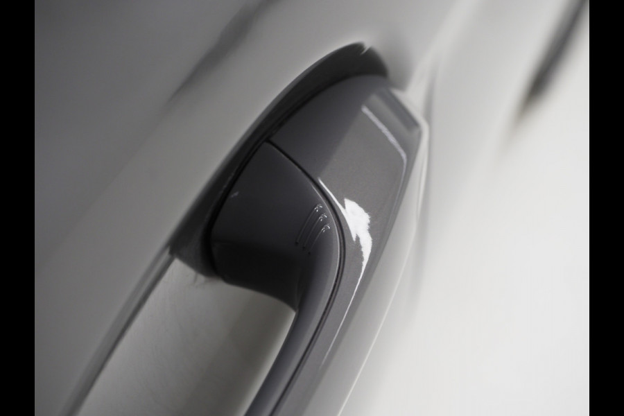 BMW 5 Serie Touring 530e xDrive | Panoramadak | Harman/Kardon | HUD | Camera | Leder | Keyless | Adaptive Cruise