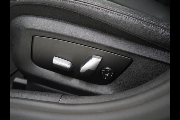 BMW 5 Serie Touring 530e xDrive | Panoramadak | Harman/Kardon | HUD | Camera | Leder | Keyless | Adaptive Cruise