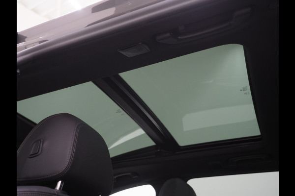 BMW 5 Serie Touring 530e xDrive | Panoramadak | Harman/Kardon | HUD | Camera | Leder | Keyless | Adaptive Cruise