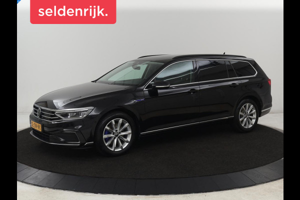 Volkswagen Passat 1.4 TSI PHEV GTE | Trekhaak | Stoelverwarming | Camera | Adaptive cruise | Carplay | Matrix LED | Navigatie | Massage | Climate control | Bluetooth | Plug In