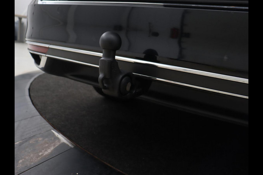 Volkswagen Passat 1.4 TSI PHEV GTE | Trekhaak | Stoelverwarming | Camera | Adaptive cruise | Carplay | Matrix LED | Navigatie | Massage | Climate control | Bluetooth | Plug In