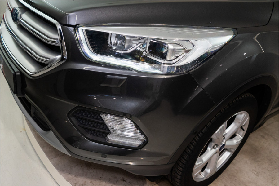 Ford Kuga 1.5 EcoBoost Titanium 183PK AWD | Automaat | Xenon | Trekhaak | Camera | Stoelverwarming | 12 MND Garantie