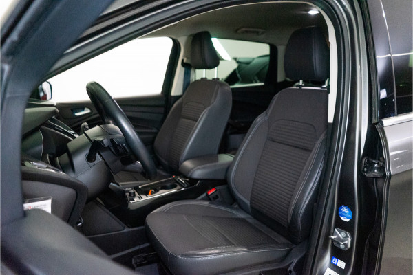 Ford Kuga 1.5 EcoBoost Titanium 183PK AWD | Automaat | Xenon | Trekhaak | Camera | Stoelverwarming | 12 MND Garantie