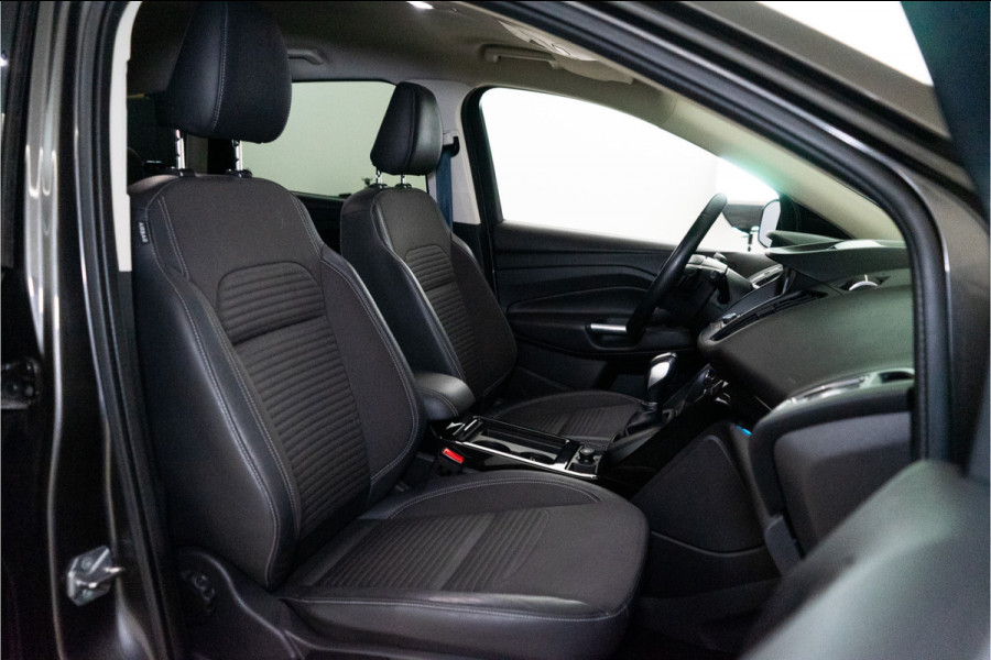 Ford Kuga 1.5 EcoBoost Titanium 183PK AWD | Automaat | Xenon | Trekhaak | Camera | Stoelverwarming | 12 MND Garantie