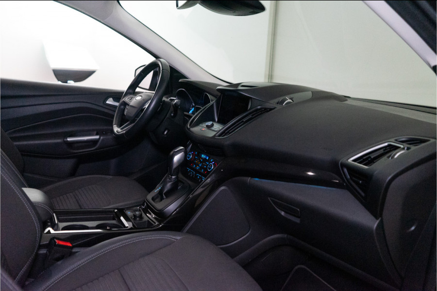 Ford Kuga 1.5 EcoBoost Titanium 183PK AWD | Automaat | Xenon | Trekhaak | Camera | Stoelverwarming | 12 MND Garantie