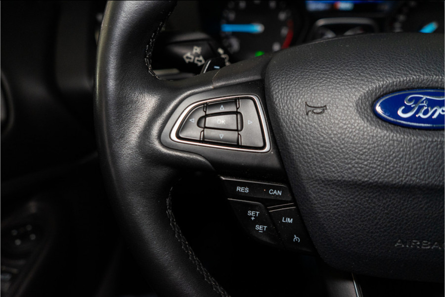 Ford Kuga 1.5 EcoBoost Titanium 183PK AWD | Automaat | Xenon | Trekhaak | Camera | Stoelverwarming | 12 MND Garantie