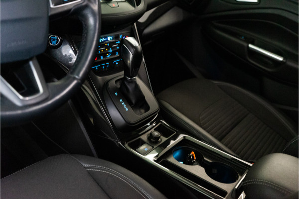 Ford Kuga 1.5 EcoBoost Titanium 183PK AWD | Automaat | Xenon | Trekhaak | Camera | Stoelverwarming | 12 MND Garantie