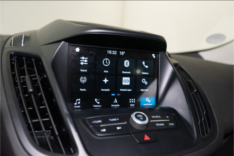 Ford Kuga 1.5 EcoBoost Titanium 183PK AWD | Automaat | Xenon | Trekhaak | Camera | Stoelverwarming | 12 MND Garantie