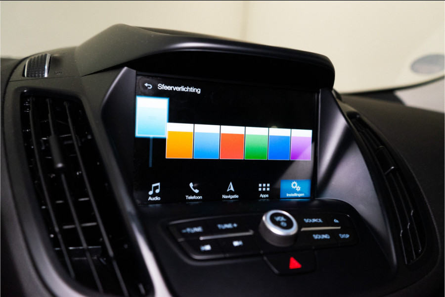 Ford Kuga 1.5 EcoBoost Titanium 183PK AWD | Automaat | Xenon | Trekhaak | Camera | Stoelverwarming | 12 MND Garantie