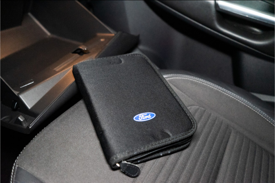 Ford Kuga 1.5 EcoBoost Titanium 183PK AWD | Automaat | Xenon | Trekhaak | Camera | Stoelverwarming | 12 MND Garantie