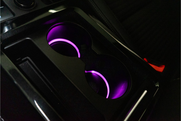 Ford Kuga 1.5 EcoBoost Titanium 183PK AWD | Automaat | Xenon | Trekhaak | Camera | Stoelverwarming | 12 MND Garantie