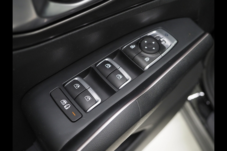 Kia Sorento 1.6 T-GDI Plug-in Hybrid 4WD 7p. | Camera | Adaptive Cruise | Keyless | Virtual | Climate | DAB | Carplay