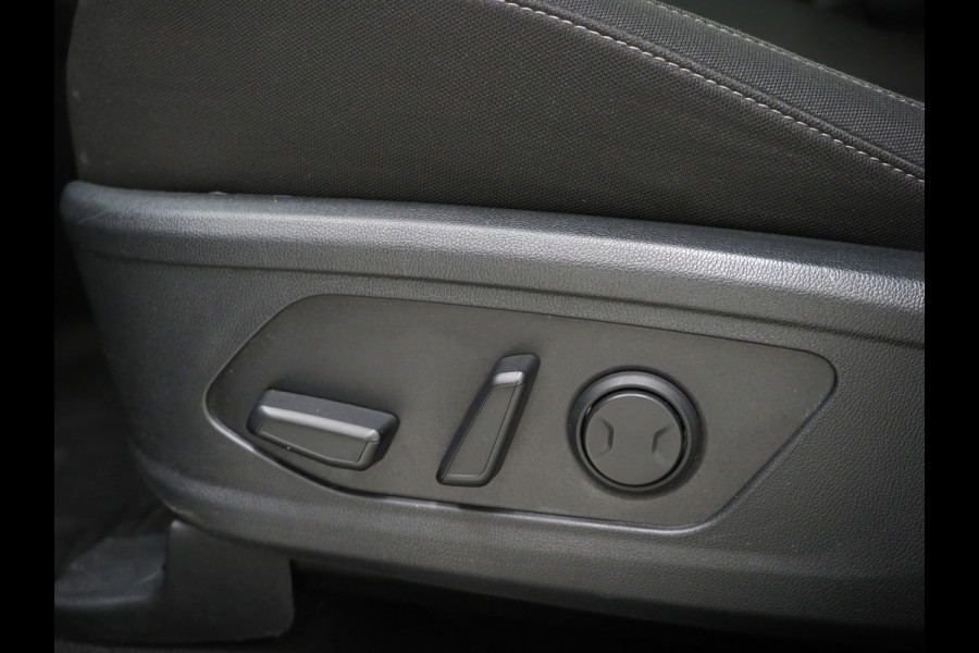Kia Sorento 1.6 T-GDI Plug-in Hybrid 4WD 7p. | Camera | Adaptive Cruise | Keyless | Virtual | Climate | DAB | Carplay