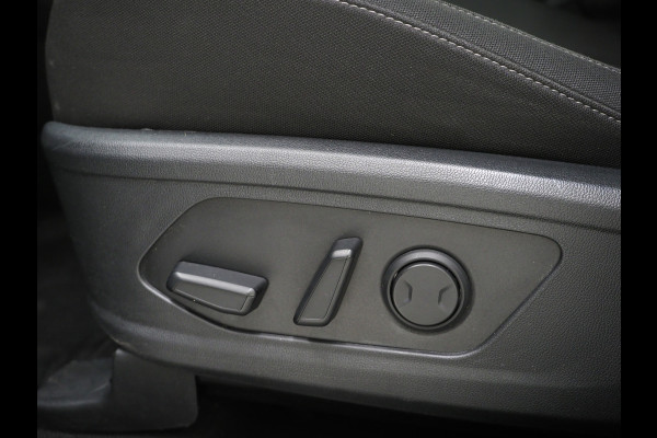 Kia Sorento 1.6 T-GDI Plug-in Hybrid 4WD 7p. | Camera | Adaptive Cruise | Keyless | Virtual | Climate | DAB | Carplay