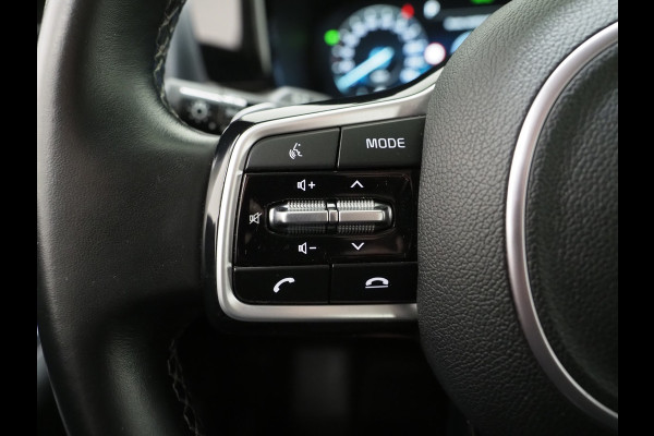 Kia Sorento 1.6 T-GDI Plug-in Hybrid 4WD 7p. | Camera | Adaptive Cruise | Keyless | Virtual | Climate | DAB | Carplay