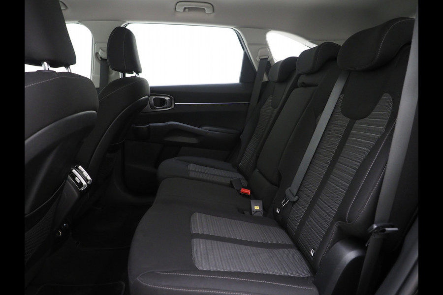 Kia Sorento 1.6 T-GDI Plug-in Hybrid 4WD 7p. | Camera | Adaptive Cruise | Keyless | Virtual | Climate | DAB | Carplay