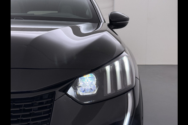 Peugeot e-208 EV GT-line 350 50kWh Pano-dak 360°Camera Leder/Alcantara Adaptive-Cruise Apple Carplay Android Auto Navi Ecc Pdc-a+v SOH 89% Stoelverwarming Led Lmv 17" Regen-Lichtsensor Privacy Glas Keyless DAB+ 1e Eigenaar Origineel Nederlandse Auto Dealeronderhouden Bomvol € 40.000 nieuw!