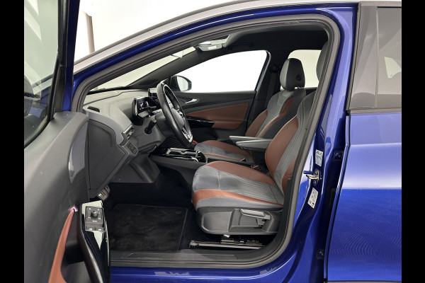 Volkswagen ID.4 First 77 kWh [ 3-Fase ] {SOH-83%} (INCL.BTW) *LEATHER-MICROFIBRE | FULL-LED | ADAPTIVE-CRUISE | HEATED-COMFORTSEATS | DIGI-COCKPIT | AMBIENT-LIGHT | NAVI-FULLMAP | PDC | TOWBAR | PRIVACY-GLASS | CAMERA | 20''ALU*