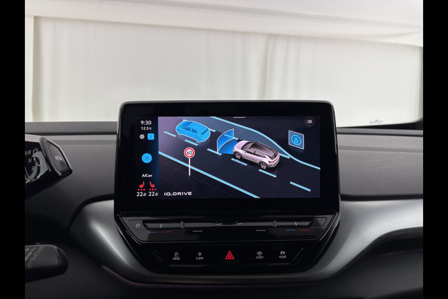 Volkswagen ID.4 First 77 kWh [ 3-Fase ] {SOH-83%} (INCL.BTW) *LEATHER-MICROFIBRE | FULL-LED | ADAPTIVE-CRUISE | HEATED-COMFORTSEATS | DIGI-COCKPIT | AMBIENT-LIGHT | NAVI-FULLMAP | PDC | TOWBAR | PRIVACY-GLASS | CAMERA | 20''ALU*