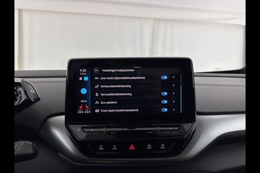 Volkswagen ID.4 First 77 kWh [ 3-Fase ] {SOH-83%} (INCL.BTW) *LEATHER-MICROFIBRE | FULL-LED | ADAPTIVE-CRUISE | HEATED-COMFORTSEATS | DIGI-COCKPIT | AMBIENT-LIGHT | NAVI-FULLMAP | PDC | TOWBAR | PRIVACY-GLASS | CAMERA | 20''ALU*