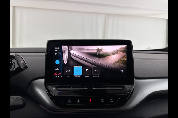 Volkswagen ID.4 First 77 kWh [ 3-Fase ] {SOH-83%} (INCL.BTW) *LEATHER-MICROFIBRE | FULL-LED | ADAPTIVE-CRUISE | HEATED-COMFORTSEATS | DIGI-COCKPIT | AMBIENT-LIGHT | NAVI-FULLMAP | PDC | TOWBAR | PRIVACY-GLASS | CAMERA | 20''ALU*