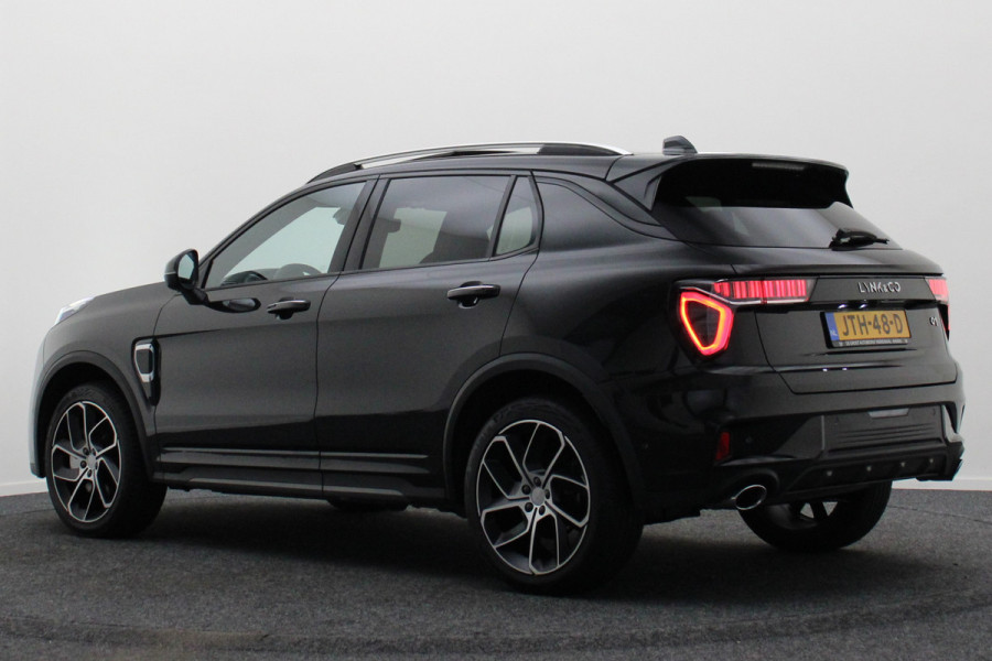 Lynk & Co 01 1.5 360° Camera, Panoramadak, Zwarte hemel, ACC, Apple Carplay, DAB, 20''