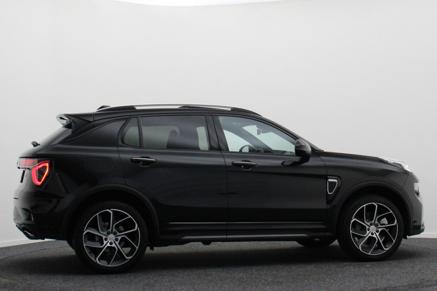 Lynk & Co 01 1.5 360° Camera, Panoramadak, Zwarte hemel, ACC, Apple Carplay, DAB, 20''