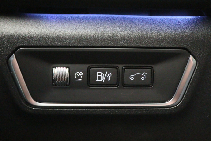 Lynk & Co 01 1.5 360° Camera, Panoramadak, Zwarte hemel, ACC, Apple Carplay, DAB, 20''