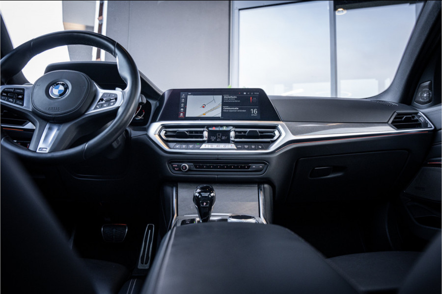 BMW 3 Serie Touring M340i xDrive High Executive - Panorama | H&K | Memory | Laser | 360 Camera | Elek. Trekhaak