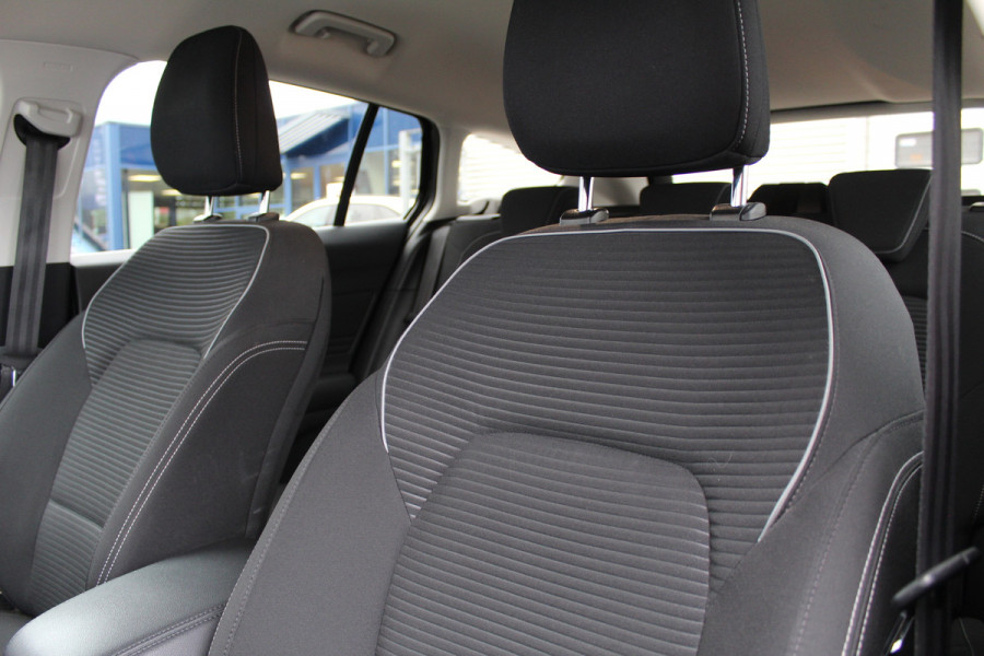 Ford FOCUS Wagon 1.5 EcoBoost 150PK Titanium | Dealer Onderhouden | Trekhaak | Winterpack | Led | Navigatie