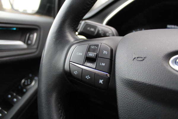 Ford FOCUS Wagon 1.5 EcoBoost 150PK Titanium | Dealer Onderhouden | Trekhaak | Winterpack | Led | Navigatie